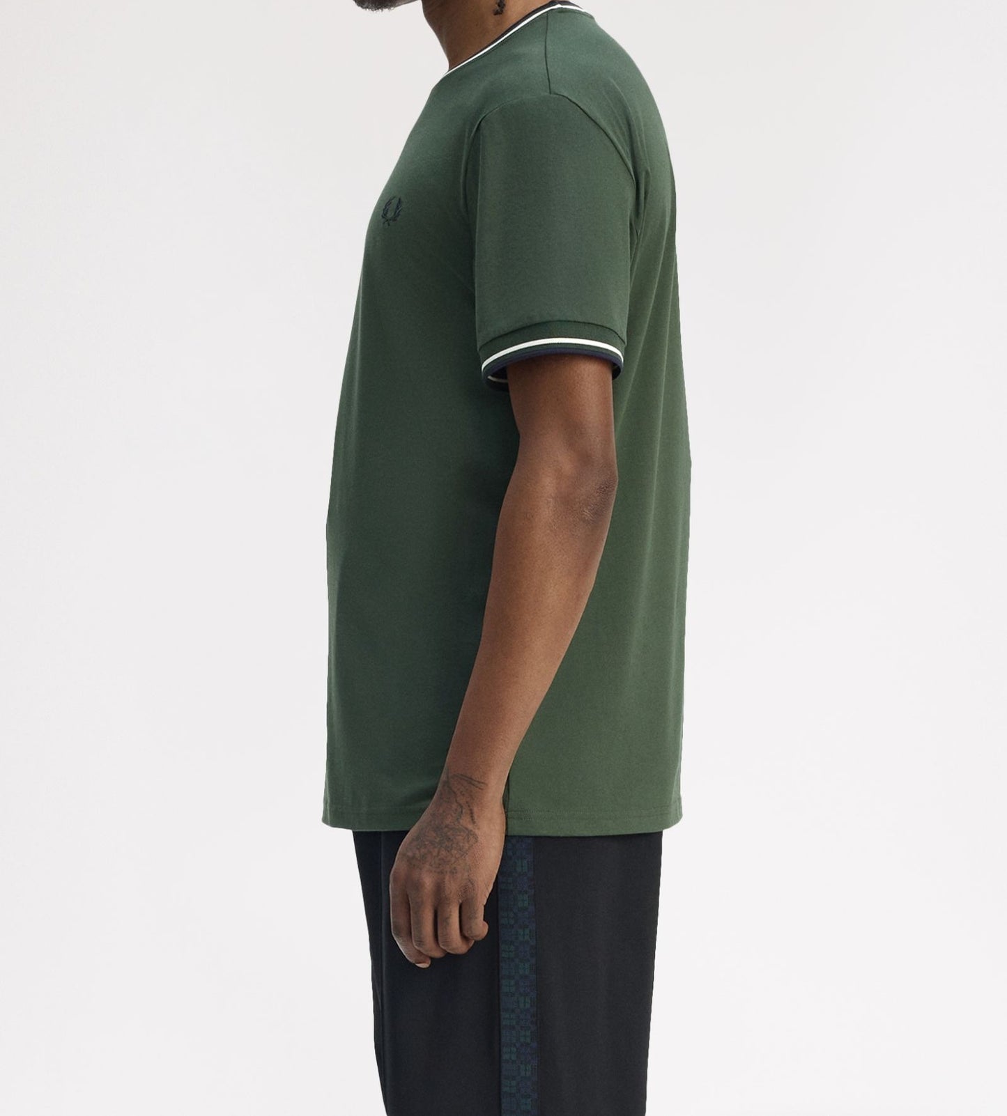 FRED PERRY TWIN TIPPED T-SHIRT COURT GREEN/SNOW WHITE/NAVY RRP £50 BNWT