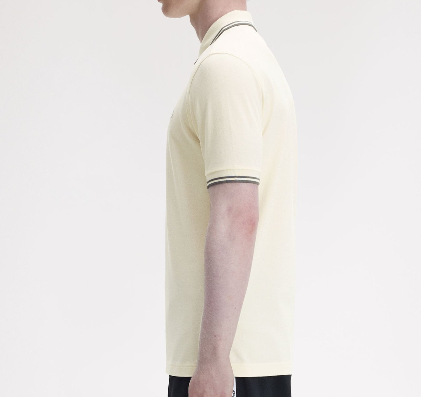 FRED PERRY TWIN TIPPED PIQUE POLO SHIRT ECRU/STOCKPORT BLUE RRP £80 BNWT