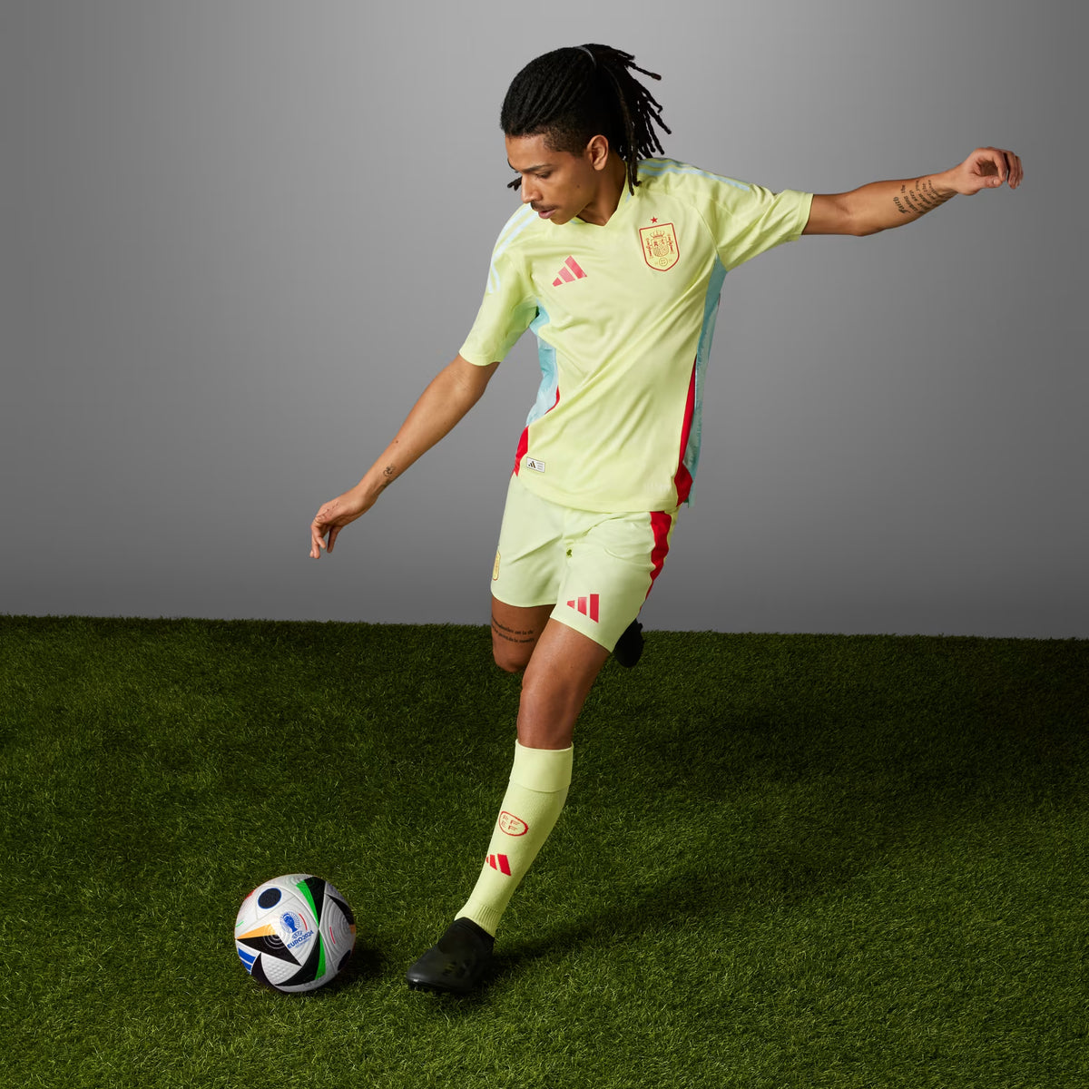 ADIDAS SPAIN AWAY 2024-2025 AUTHENTIC PERFORMANCE SHIRT YELLOW L RRP £120 BNWT