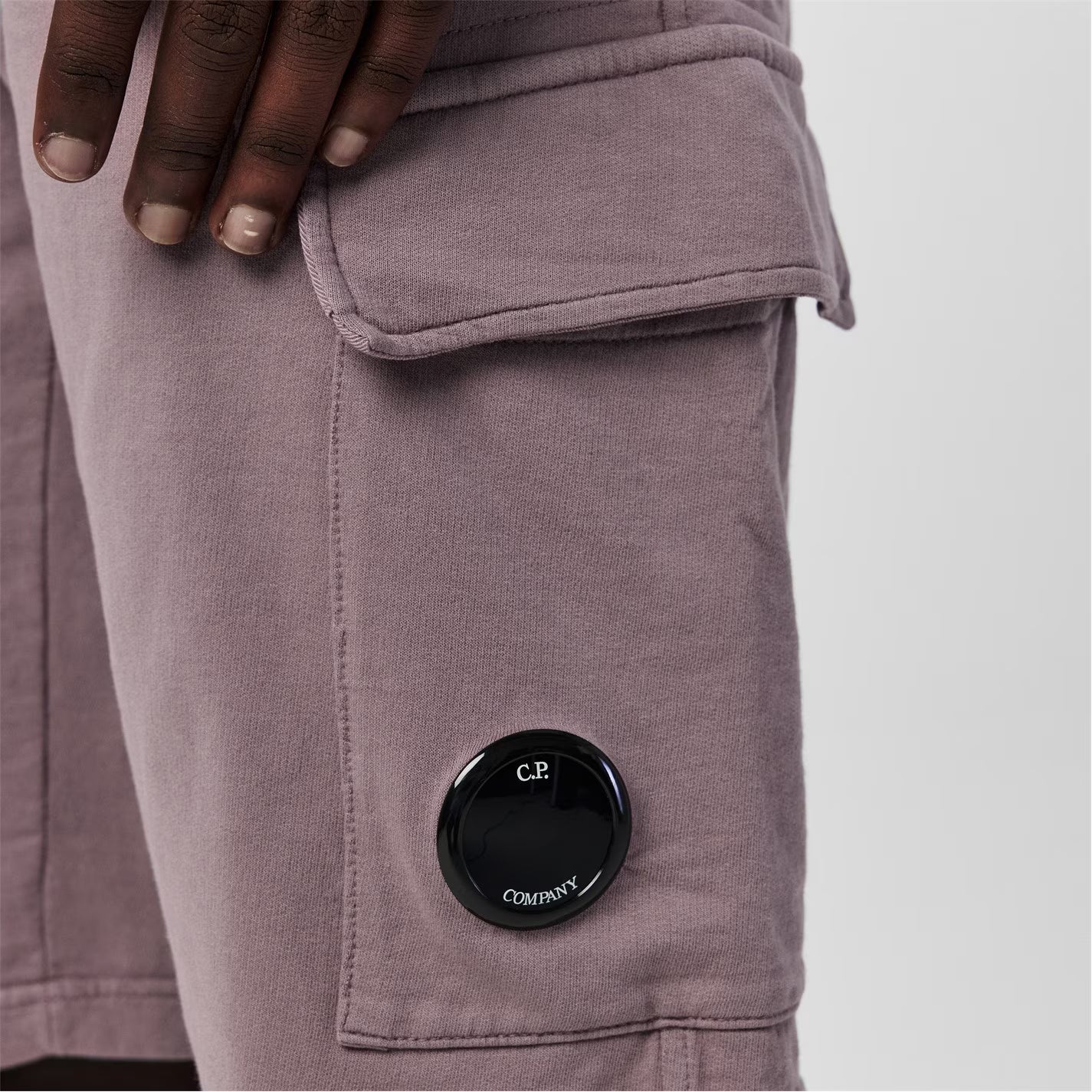 CP COMPANY MICRO LENS COTTON FLEECE SWEATSHORTS PURPLE DOVE 2XL RRP £205 BNWT