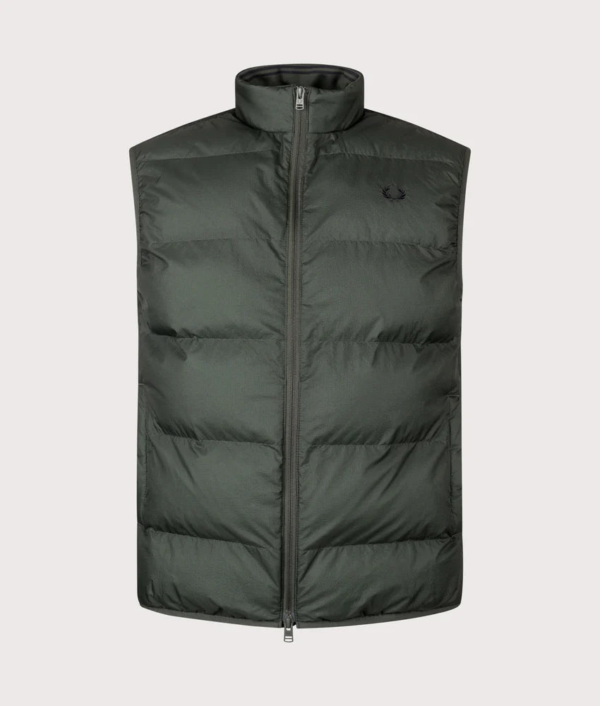 FRED PERRY INSULATED PUFFA GILET COURT GREEN MEDIUM RRP £140 BNWT