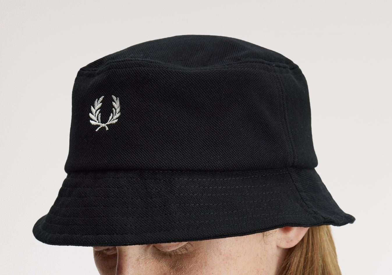 FRED PERRY LAUREL WREATH LOGO PIQUE COTTON BUCKET HAT BLACK ONE SIZE RRP £55 NEW