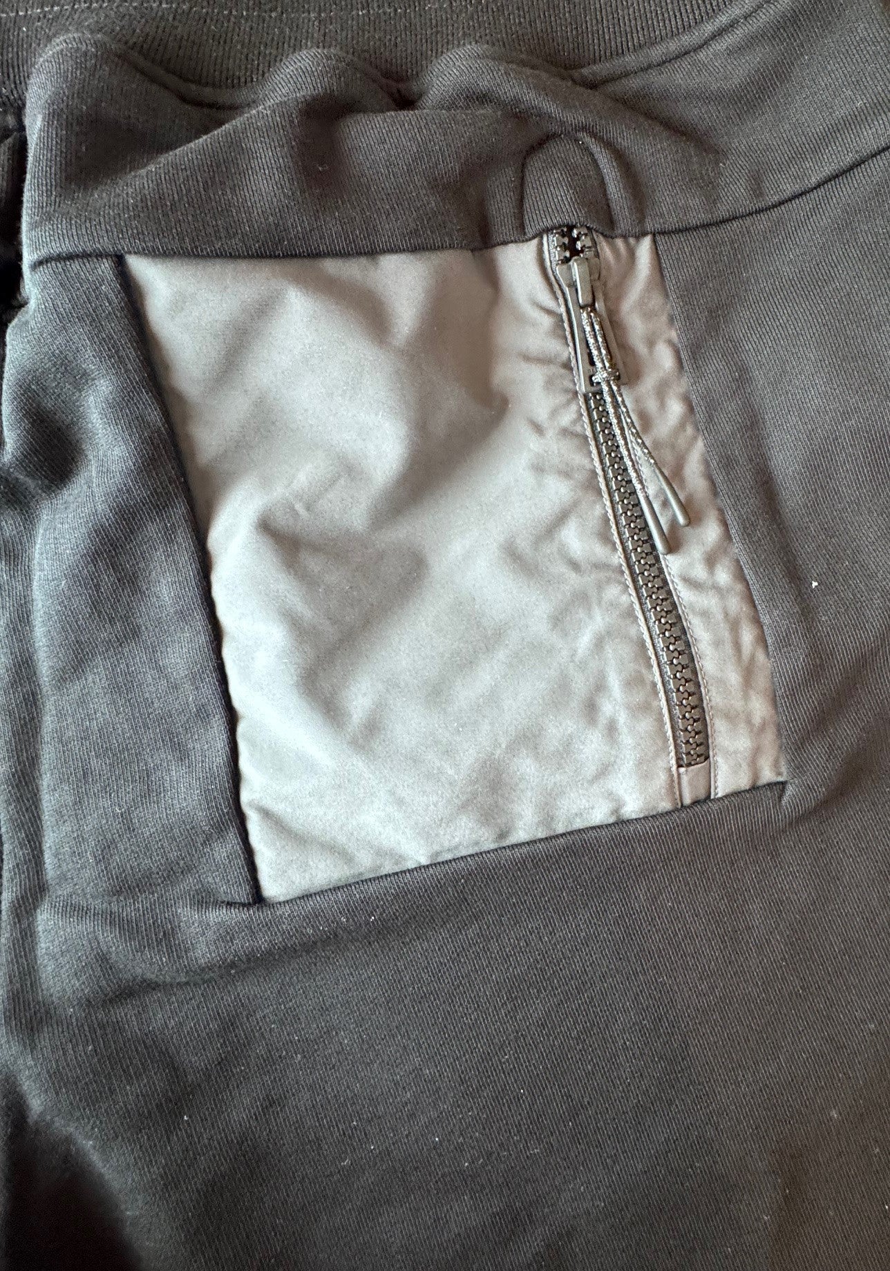 Belstaff Reflex Side Tape Logo Sweatshorts in Black (Large) RRP £140 BNWT