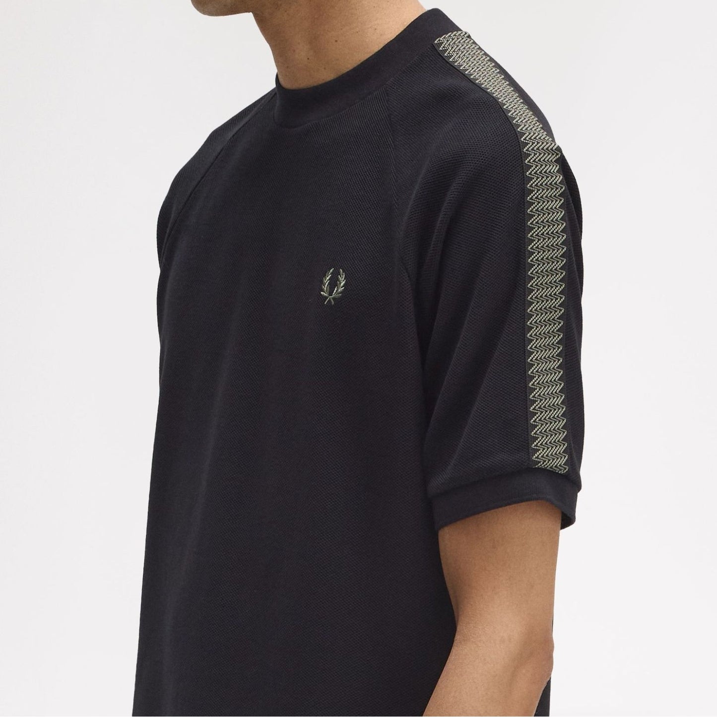 FRED PERRY TENNIS GRIP TAPE PIQUE COTTON T-SHIRT BLACK LARGE RRP £65 BNWT