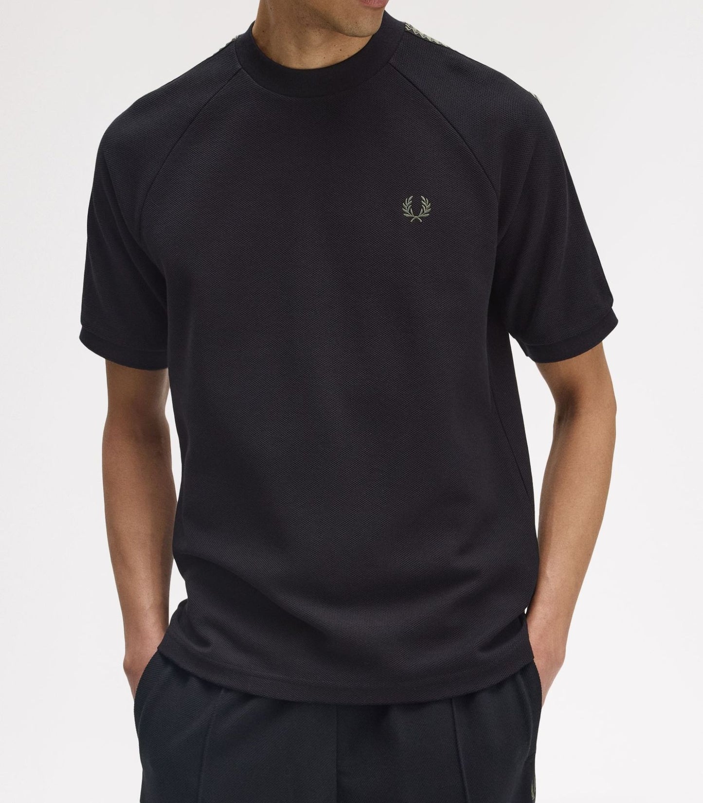 FRED PERRY TENNIS GRIP TAPE PIQUE COTTON T-SHIRT BLACK LARGE RRP £65 BNWT