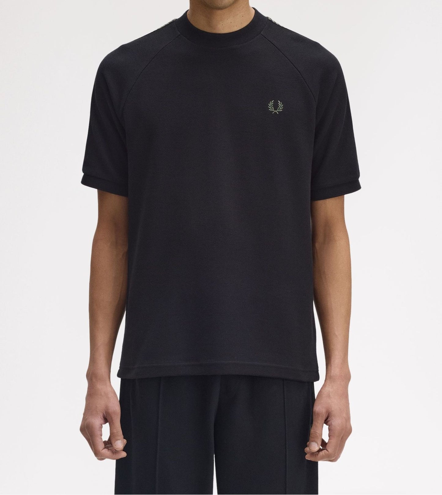 FRED PERRY TENNIS GRIP TAPE PIQUE COTTON T-SHIRT BLACK LARGE RRP £65 BNWT