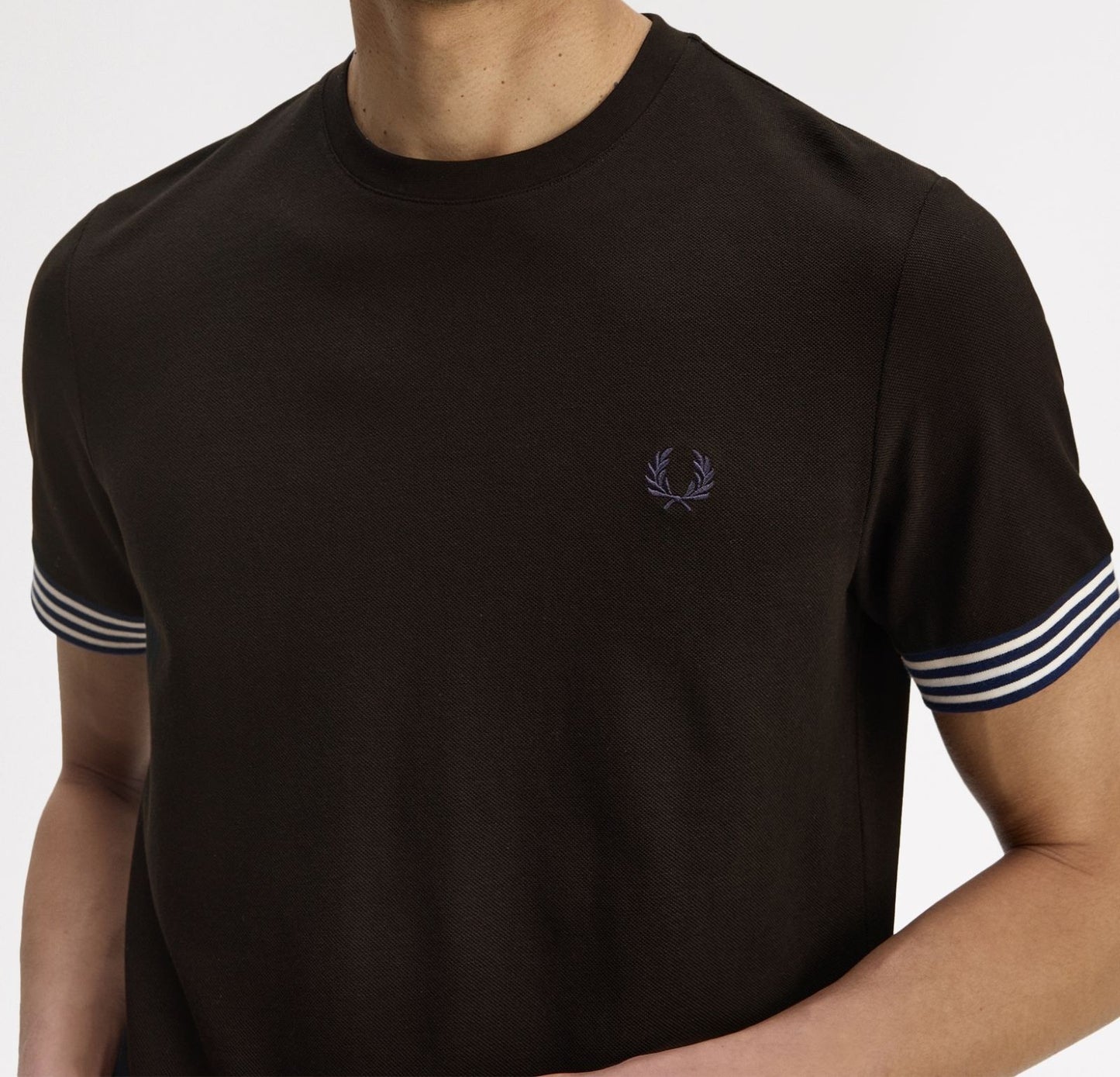 FRED PERRY STRIPED CUFF PIQUE COTTON T-SHIRT BLACK LARGE RRP £60 BNWT