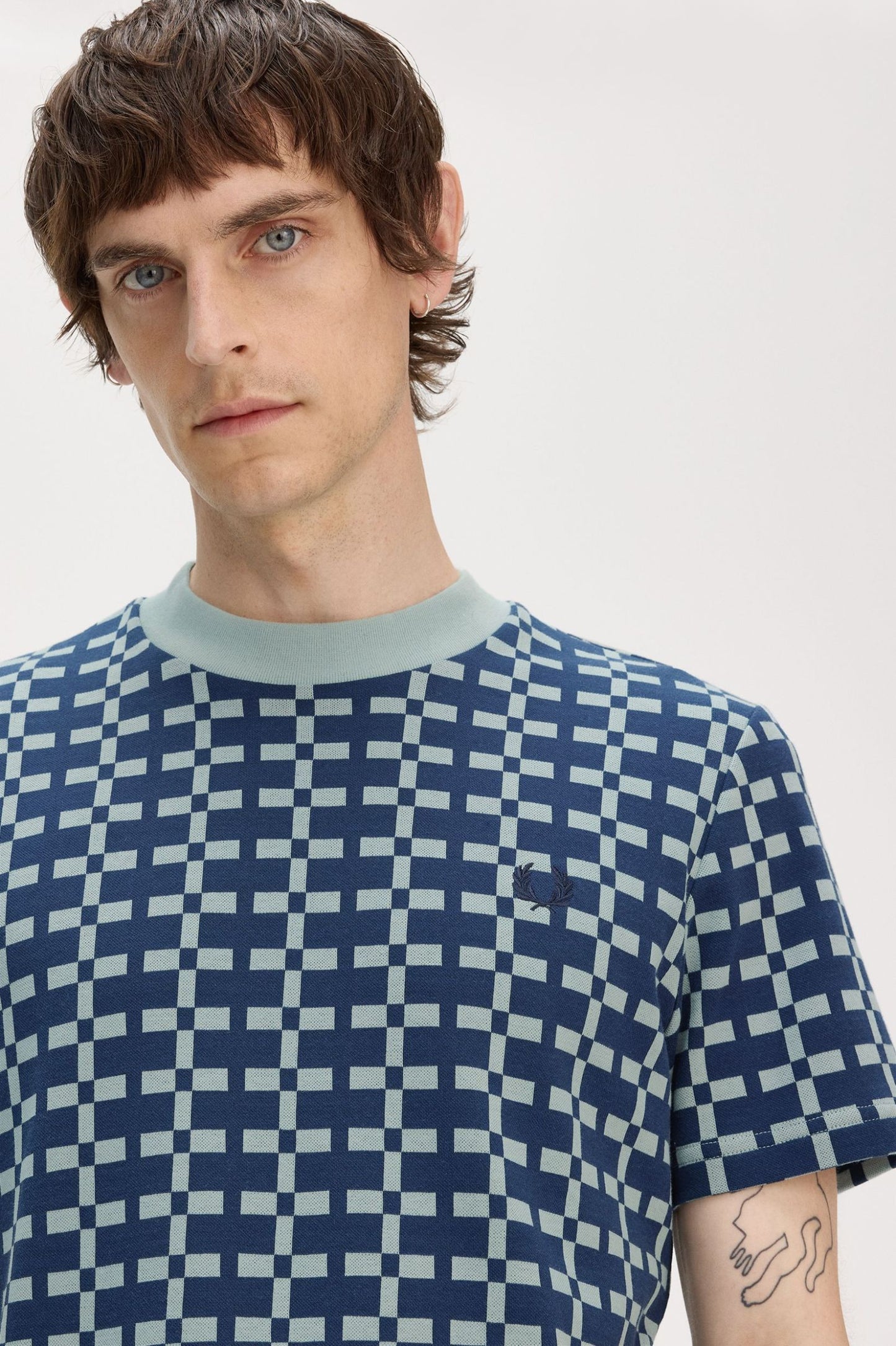 FRED PERRY GEOMETRIC COTTON T-SHIRT SILVER BLUE 2XL RRP £80 BNWT