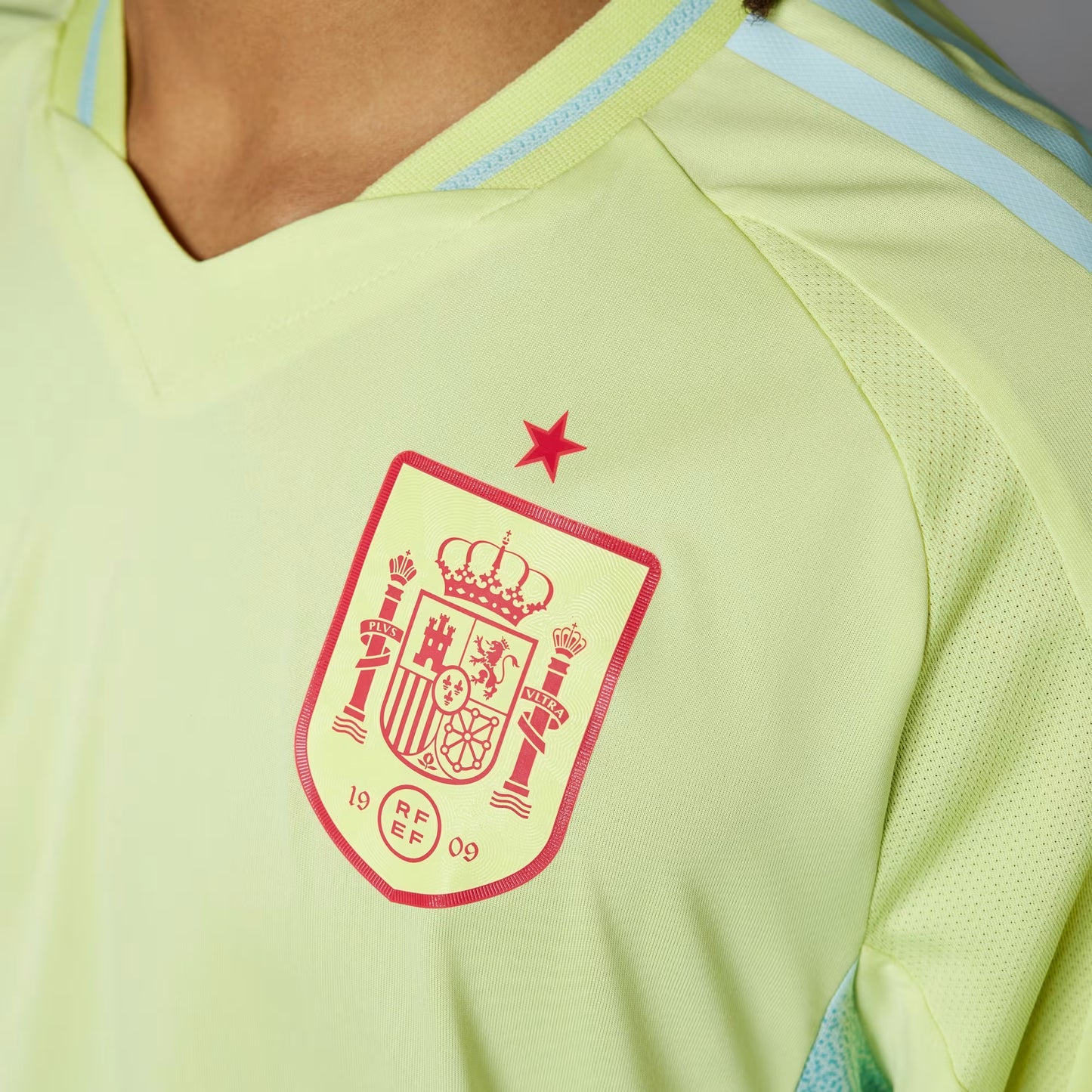ADIDAS SPAIN AWAY 2024-2025 AUTHENTIC PERFORMANCE SHIRT YELLOW L RRP £120 BNWT