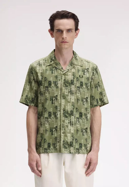 FRED PERRY ABSTRACT PRINT REVERE COLLAR SHORT SLEEVE SHIRT OLIVE MINT GREEN XL RRP £119 NEW