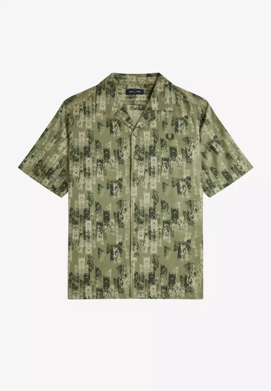 FRED PERRY ABSTRACT PRINT REVERE COLLAR SHORT SLEEVE SHIRT OLIVE MINT GREEN XL RRP £119 NEW
