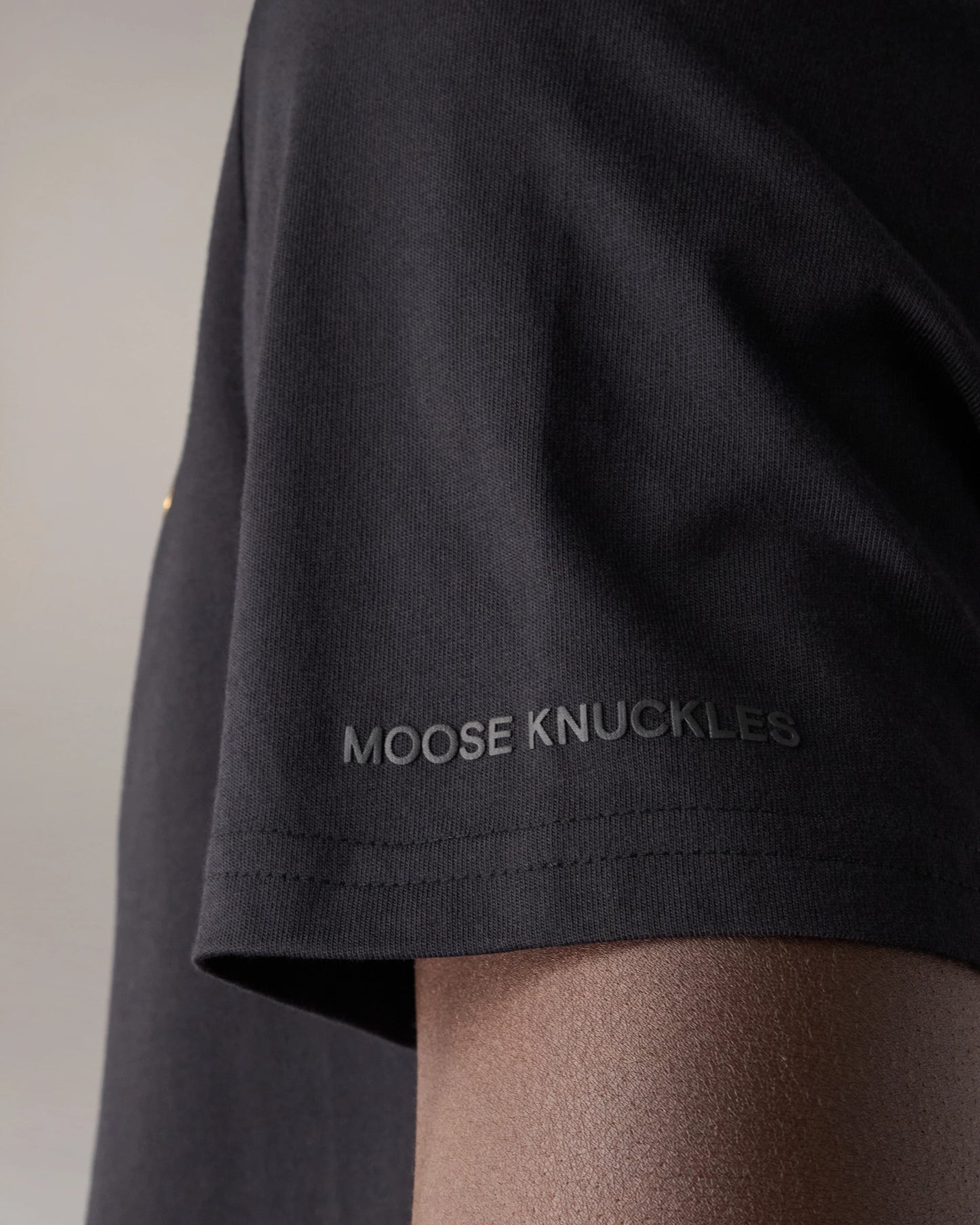 MOOSE KNUCKLES CRESCENT GOLD SERIES COTTON T-SHIRT BLACK 2XL RRP £95 BNWT