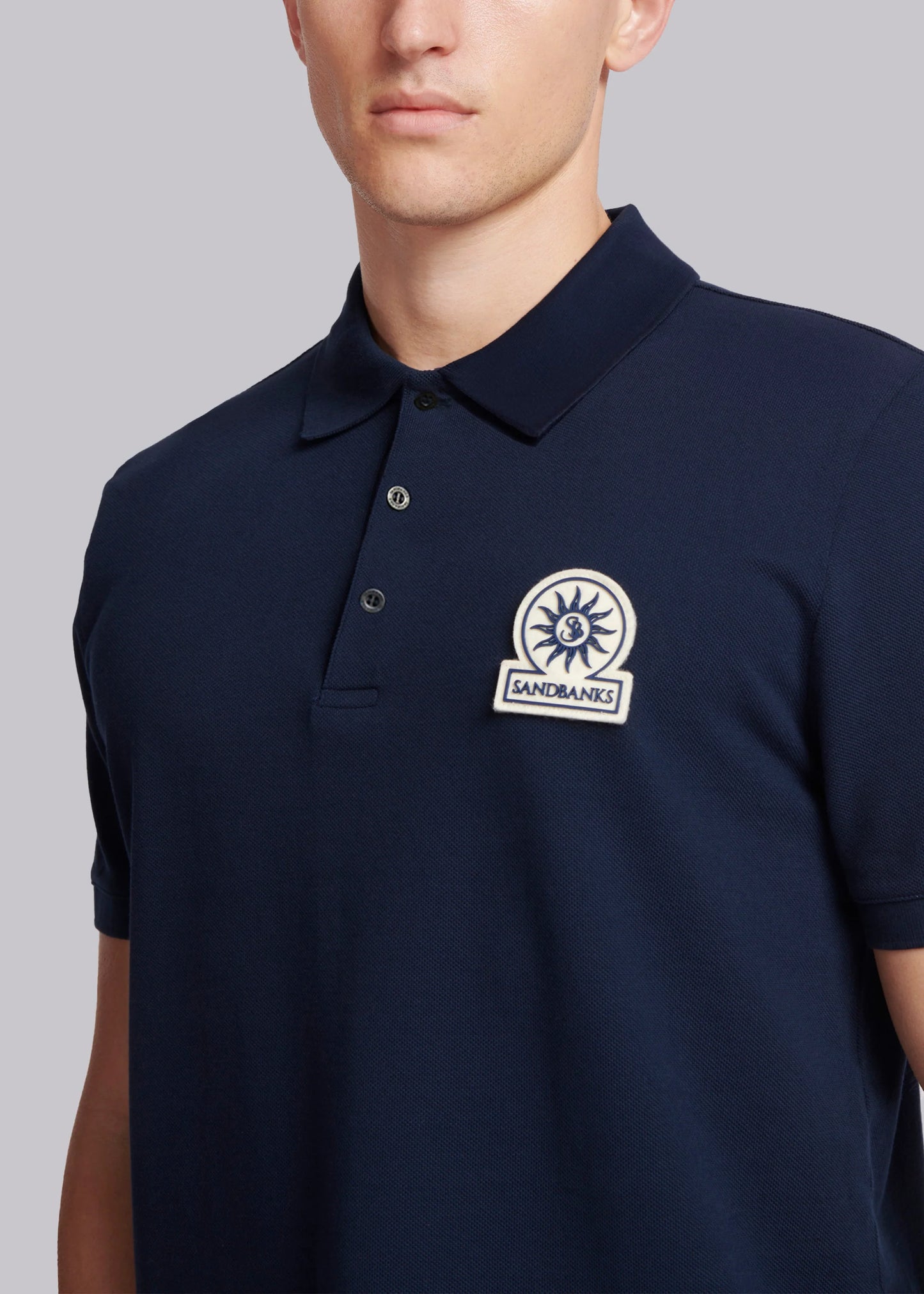 SANDBANKS LARGE FELT BELT BADGE LOGO POLO SHIRT NAVY 2XL RRP £125 BNWT